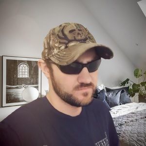 Meet your Posher, Carl